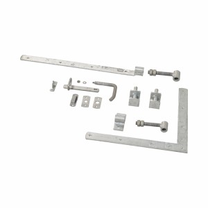 Beschläge-Set für Gartentor Tokyo Nadelholz, inklusive Scharniere, Riegel und Befestigungsmaterial.
