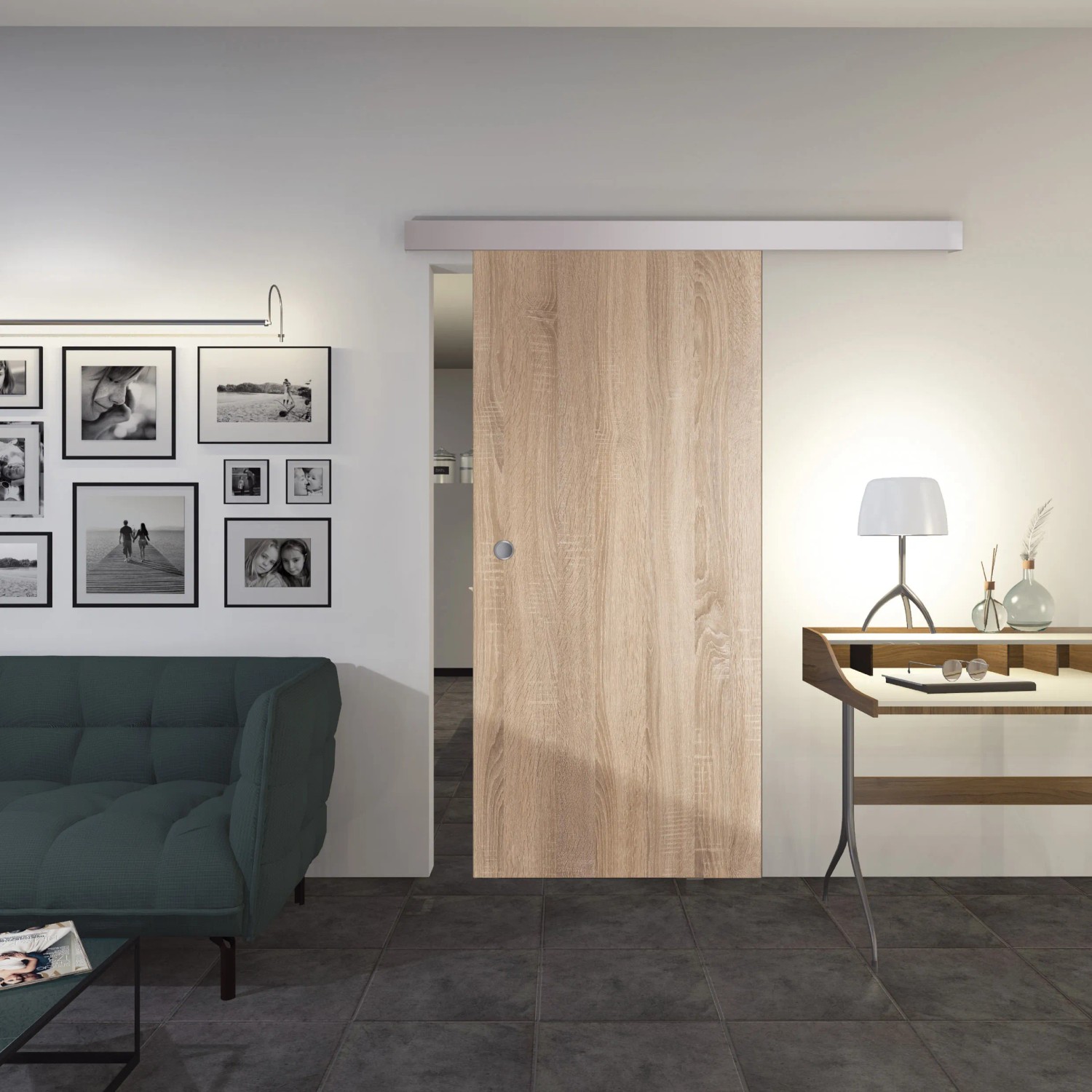 Holzschiebetür Eiche geplankt (2060x940 mm) in Wohnraum-Szene.