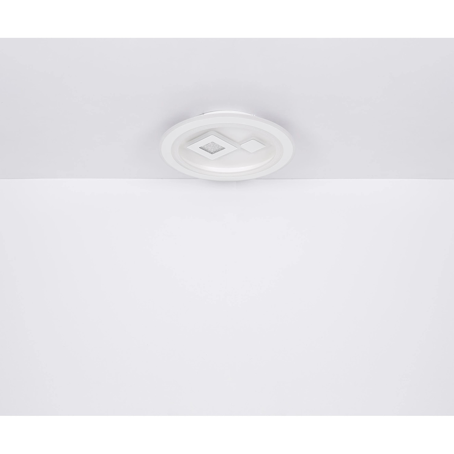Weiße LED-Deckenleuchte Valeria von Globo, modernes Design mit Chrom-Akzenten, 466x466x74 mm.