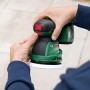Bosch Akku-Exzenterschleifer UniversalOrbit 18V-20 in Aktion, Schleifmaschine für Heimwerker.