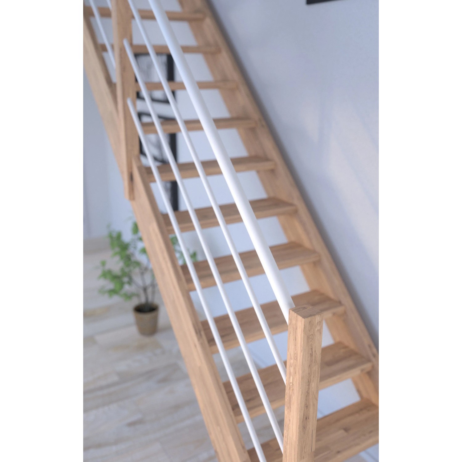Helle Holztreppe Mykonos Pro mit weißem Holz-Edelstahl-Geländer (rechts).