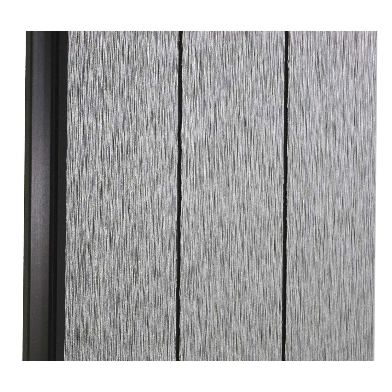 Detailansicht eines grauen WPC-Sichtschutzzauns Savoie mit Pfosten zum Einbetonieren.