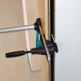Wolfcraft Türfutter-Montageset Pro im Einsatz: Türrahmenmontage mit Spannwerkzeug für präzisen Einbau.
