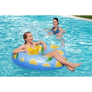 Bestway Schwimmring Zitrone, Ø 106 cm, im Pool mit zwei Frauen. Sommerliches Badevergnügen!