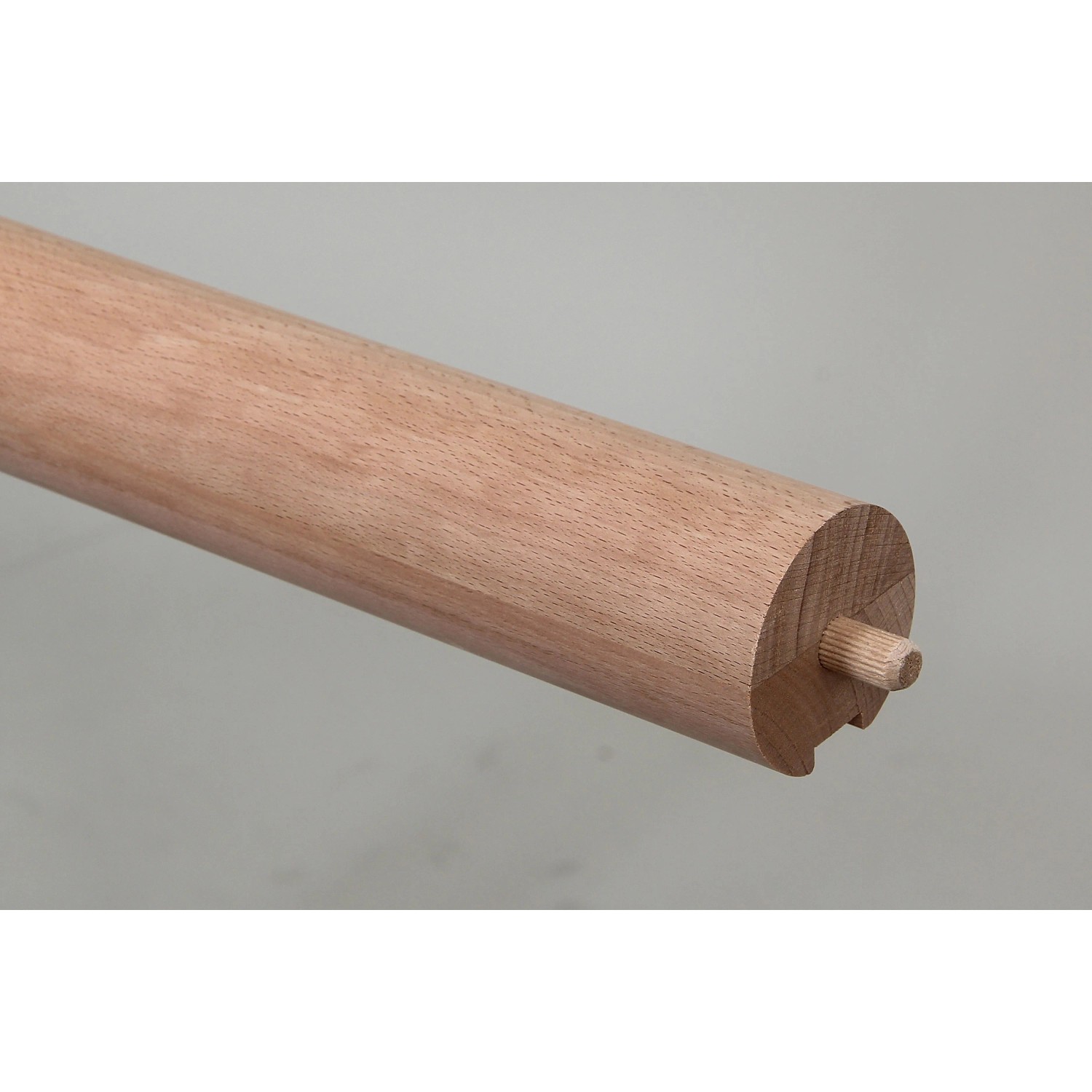Handlauf aus Buchenholz, massiv, Ø 52 mm, Länge 2250 mm, für den Innenbereich.