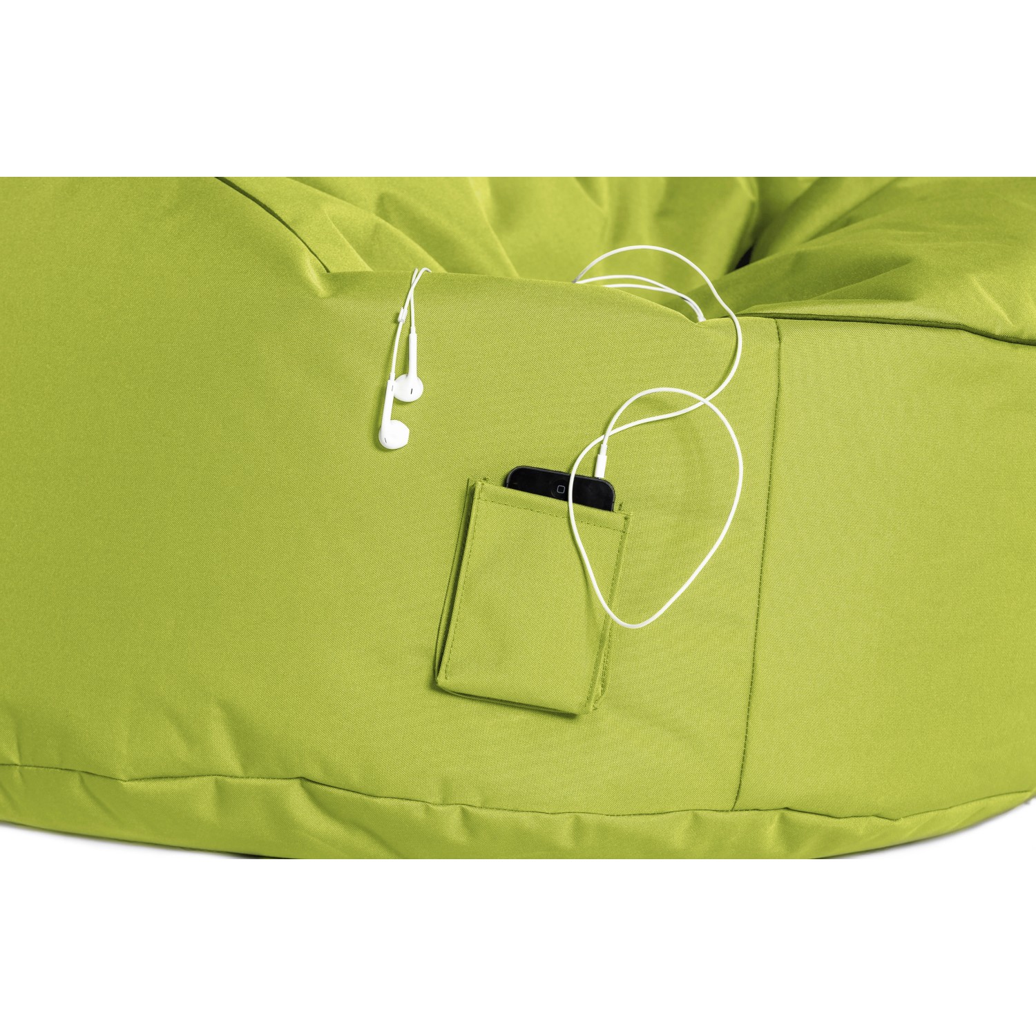 Grüner Sitting Point Sessel Swing mit Seitentasche, Kopfhörer und Smartphone. Bequemer Sitzsack für entspanntes Sitzen.