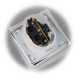 ChiliTec MILOS Steckdose mit Deckel IP44 Weiß Matt mit Rahmen