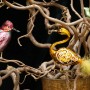 Goldener Schwan als Weihnachtsornament (5cm) von Krebs Glas Lauscha, Teil der Weihnachtskugeln-Kategorie.
