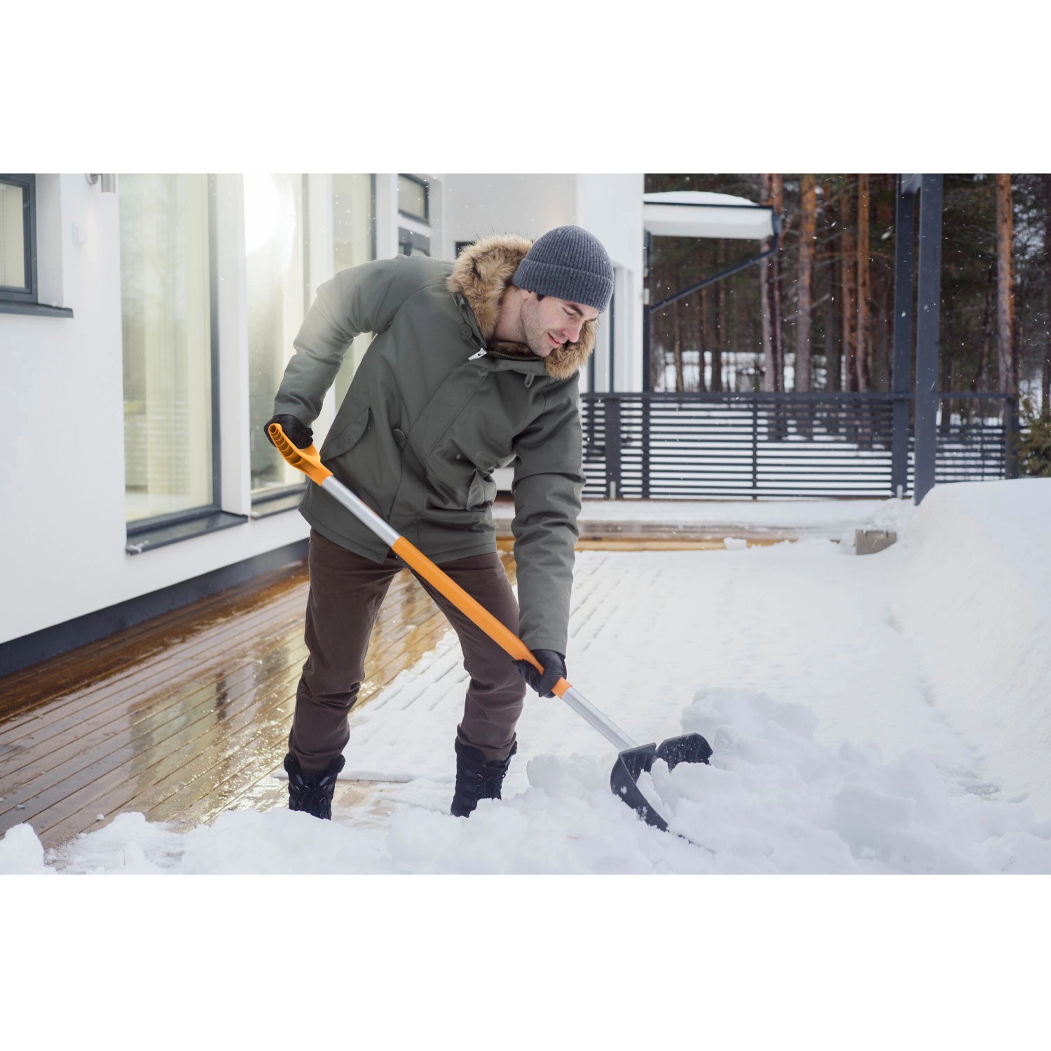 скребок для снега gardena 03260-20. лопата без черенка для уборки снега. лопата для уборки снега зубр 39918. скрепер для уборки снега fiskars solidtm 1026792. скрепер gardena.